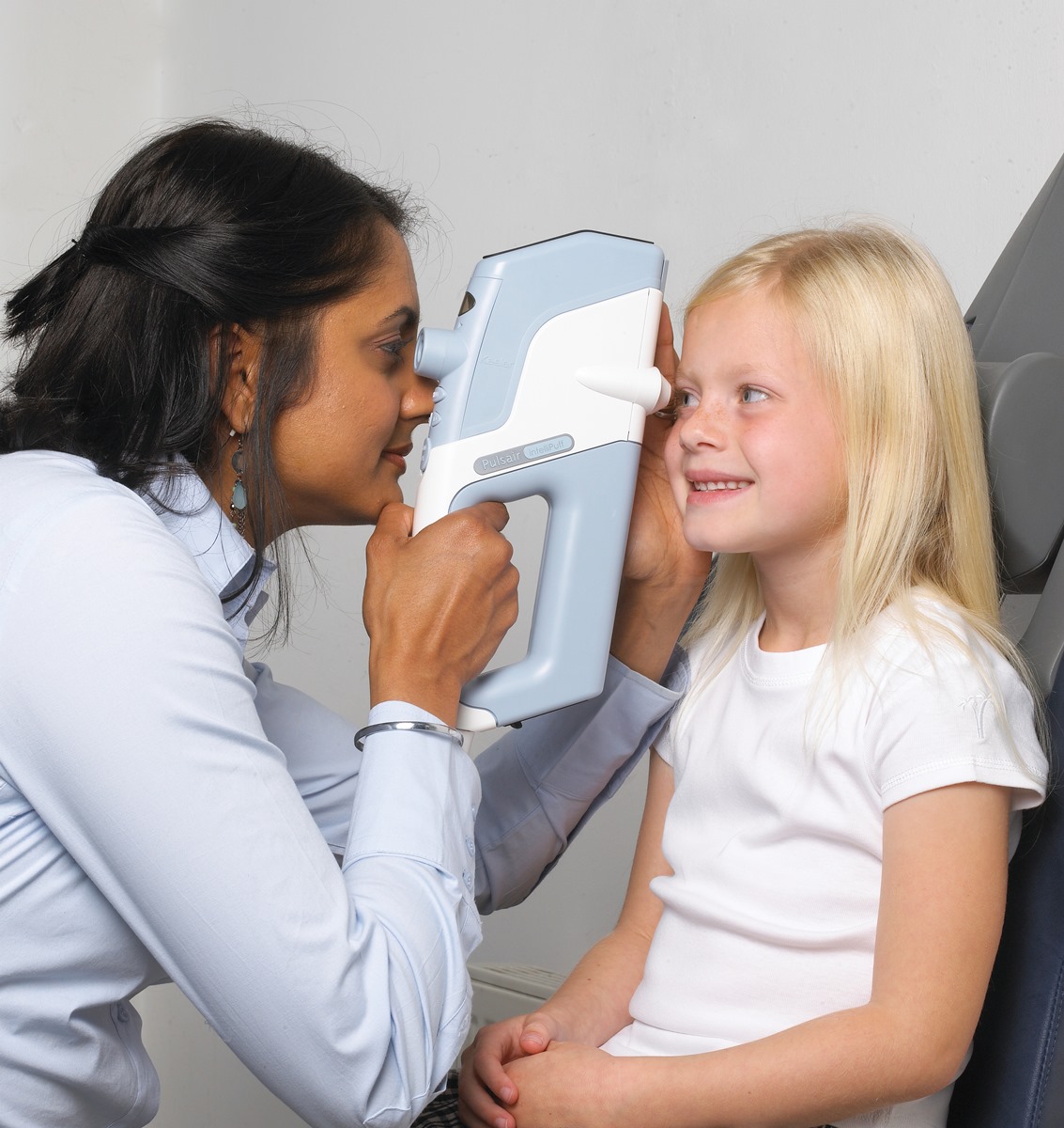 Keeler PulsAir IntelliPuff vyšetření dítěte